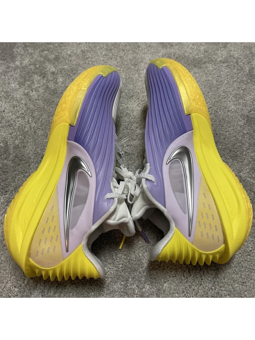 nike sneakers men size 7.5
